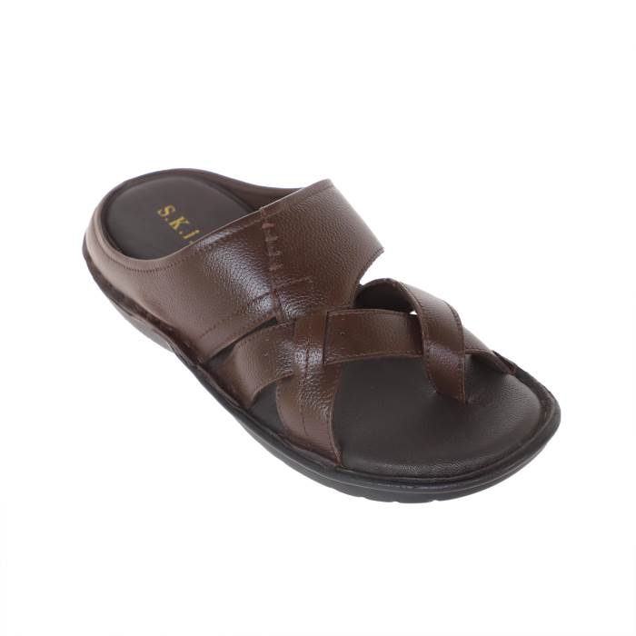 Skin Brand Mens Leather Casual Soft Slipons Sandal / Chappal LE02 (Brown)